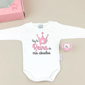 Cajita Divertida Body + Chupete Soy la Reina de mis Abuelos Rosa Cajita Divertida Body + Chupete Soy la Reina de mis Abuelos Rosa