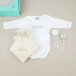 Cajita Medium Beige Personalizada con BROCHE OVALADO BLANCO