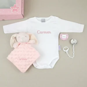 Cajita Medium Rosa Personalizada con BROCHE OVALADO BLANCO (TEMPORALMENTE DOU DOU CLASICO ROSA)