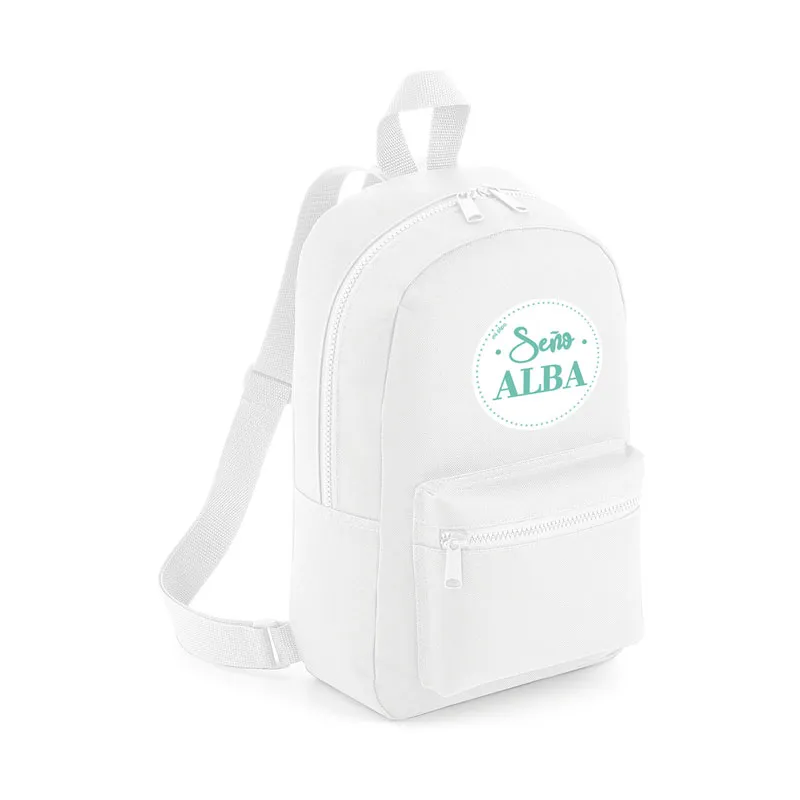 Mochila Medium Nylon Seño/Profe (Nombre) Menta, color a elegir Mochila Medium Nylon Seño/Profe (Nombre) Menta, color a elegir